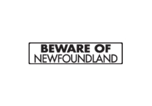 画像1: ニューファンドランド注意 英語サインプレート アルミ素材 アメリカ輸入看板：BEWARE OF NEWFOUNDLAND[MADE IN U.S.A] (1)