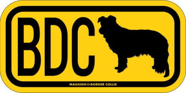 画像1: [MAGSIGN] ボーダーコリー イニシャル(アルファベット３文字) シルエット マグネット＆ステッカー BORDER COLLIE ローマ字ロゴ入り 車/屋外用 日本製 (1)