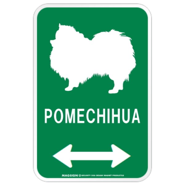 画像1: POMECHIHUA [MAGSIGN] ポメチワ シルエット＆矢印 アメリカン道路標識 英語犬種名 マグネット/ステッカー：グリーン (1)