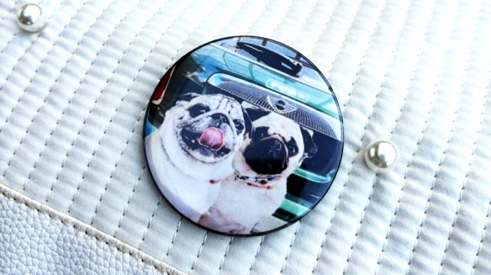 パグ缶バッヂ,バッグの愛犬アクセント