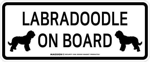 ラブラドゥードル,乗車中,カーマグネット,バンパーステッカー,英語,LABRADOODLE ON BOARD,ホワイト,白色