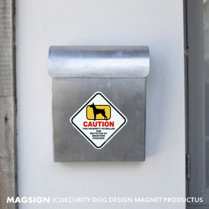 ミニチュアピンシャー,注意,英語,マグネット,私有地,警備監視中,CAUTION,MINIATURE PINSCHER